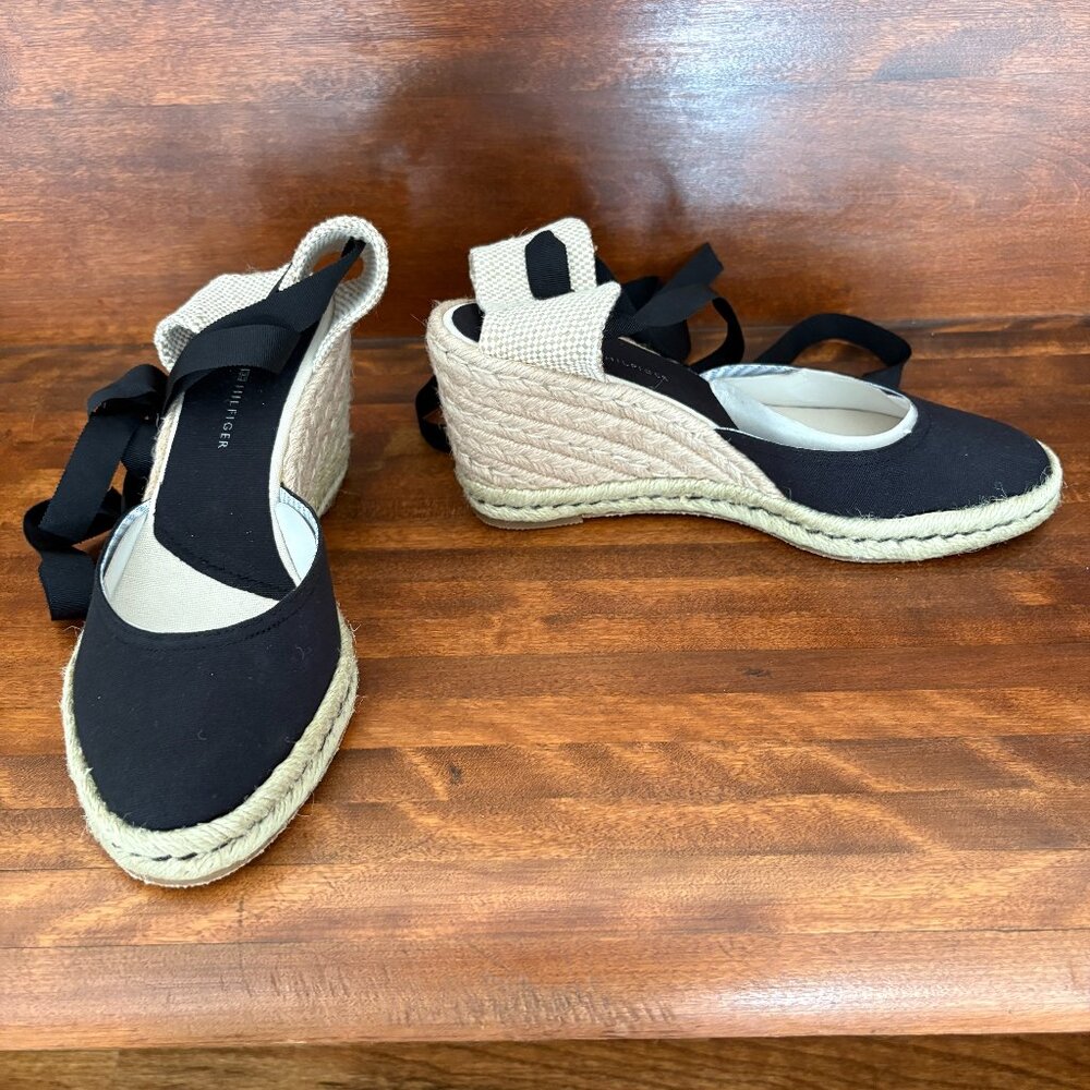 Tommy Hilfiger Women's Black and Beige Espadrille Strappy Lace Up Boho  8